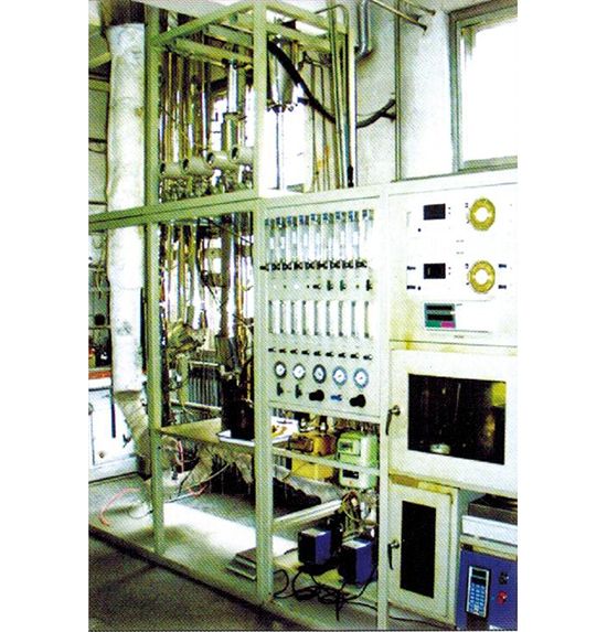 點(diǎn)擊查看詳細(xì)信息<br>標(biāo)題：MYK-2003型小型提升催化裂化反應(yīng)裝置 閱讀次數(shù)：2371